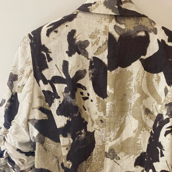 Coldwater Creek Linen Blend Shirred Sleeve Blazer - Picture 4 of 11